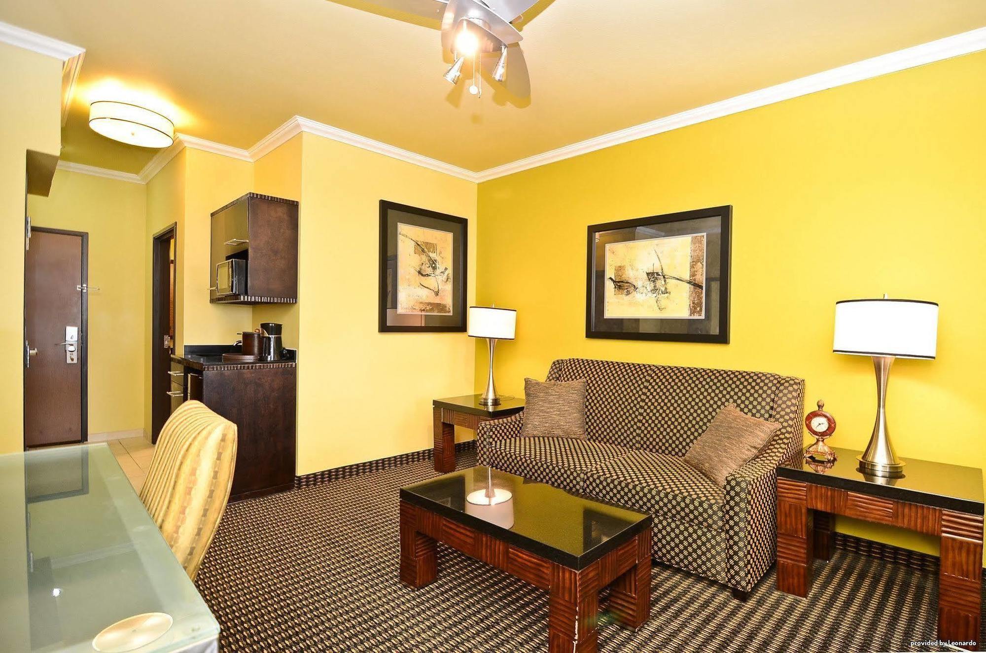 Best Western Plus Christopher Inn And Suites Forney Exterior foto